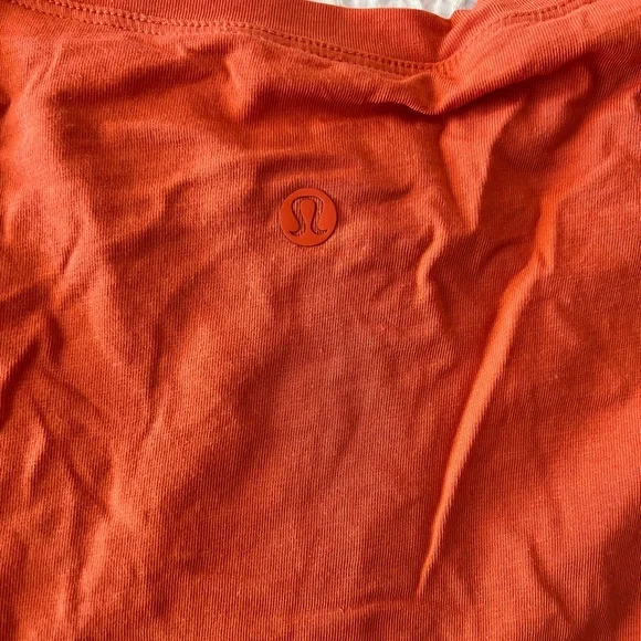 Lululemon Orange Cates T-Shirt - Picture 2 of 4